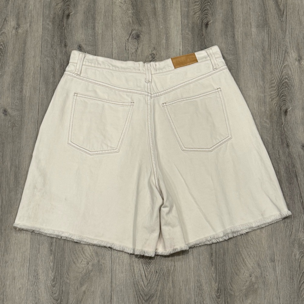 Pistola Women's NOVA White Denim Pleated High Rise Relaxed Fit Bermuda Shorts - Picture 5 of 8